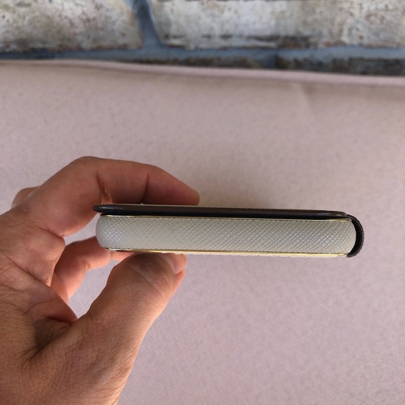 kate spade new york Wrap Folio Tan Grayish Case Gold Logo iPhone XR - Picture 9 of 11